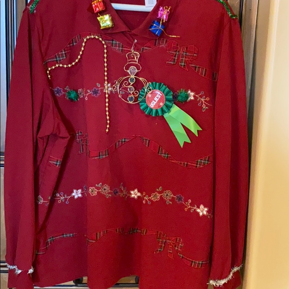 Ugliest SWEATER OF ALL👍❤️